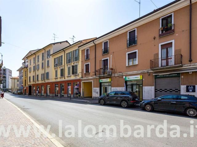 Appartamento in vendita a Borghetto, Monza
