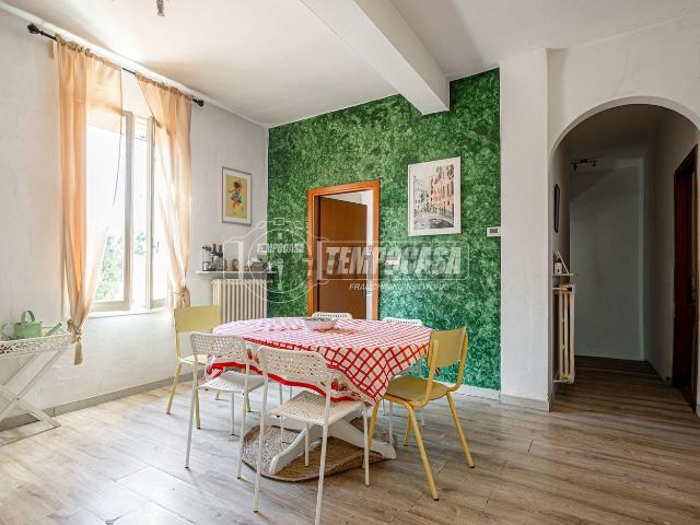 Appartamento in vendita a Santo Stefano esterna, Re