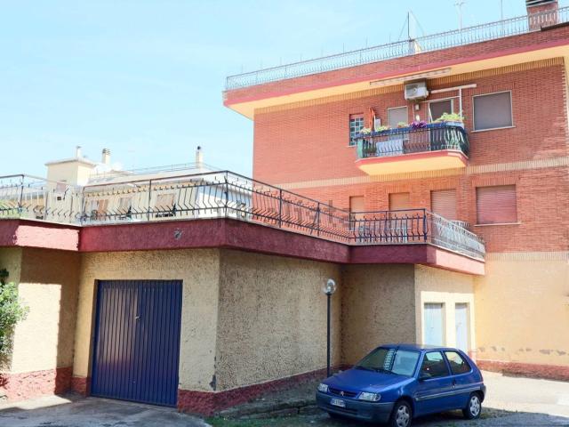 Appartamento in vendita a Madonna del Ponte, Vetralla