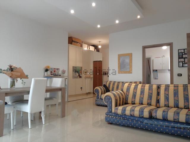 Appartamento in vendita a Lonato, Lombardia