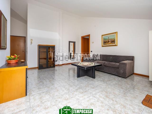 Appartamento in vendita a Grezzago, Lombardia