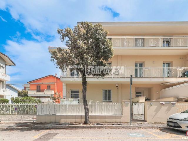 Appartamento in vendita a Cà Bianchini, Misano Adriatico