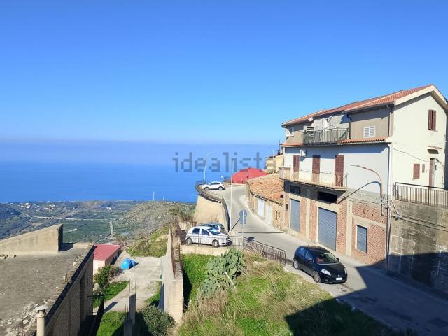 Appartamento in vendita a Caronia, Sicilia