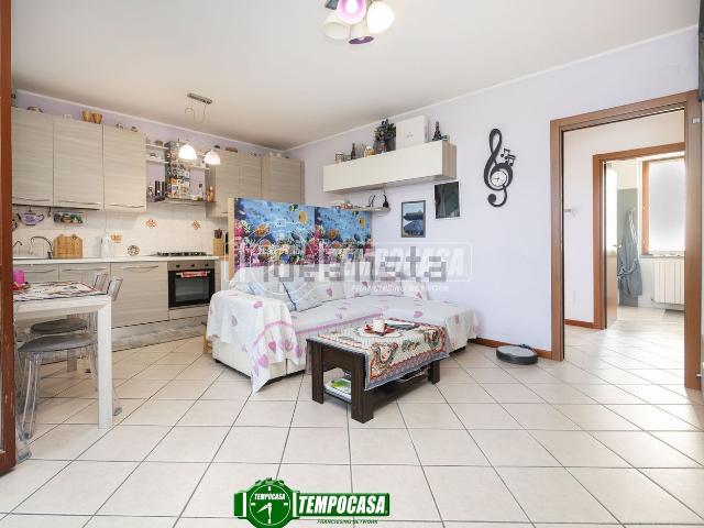 Appartamento in vendita a Gessate, Lombardia