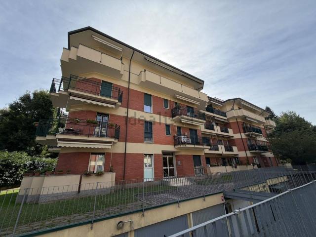 Appartamento in vendita a Agliate, Carate Brianza