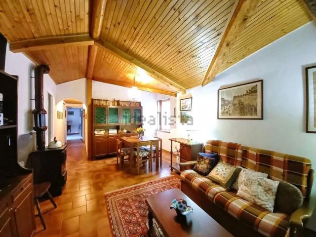 Appartamento in vendita a Barni, Lombardia