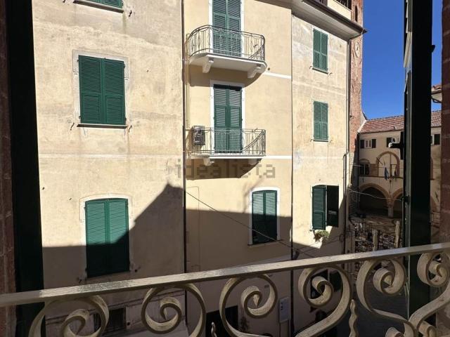 Appartamento in vendita a Noli, Liguria