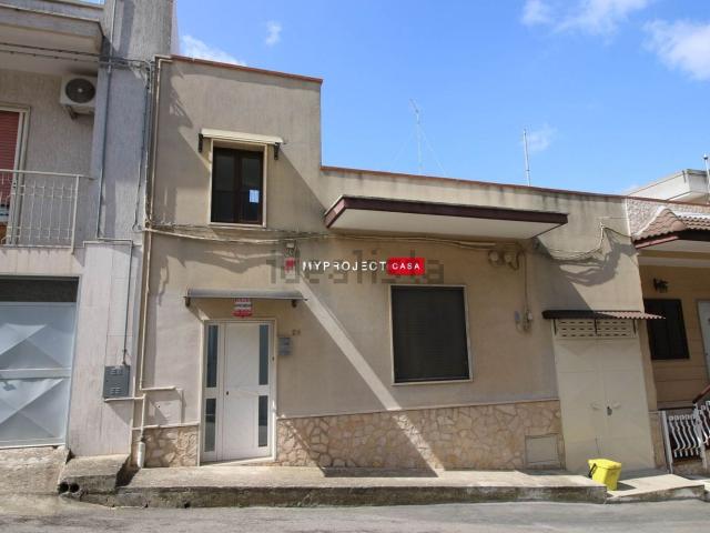 Appartamento in vendita a Crispiano, Taranto