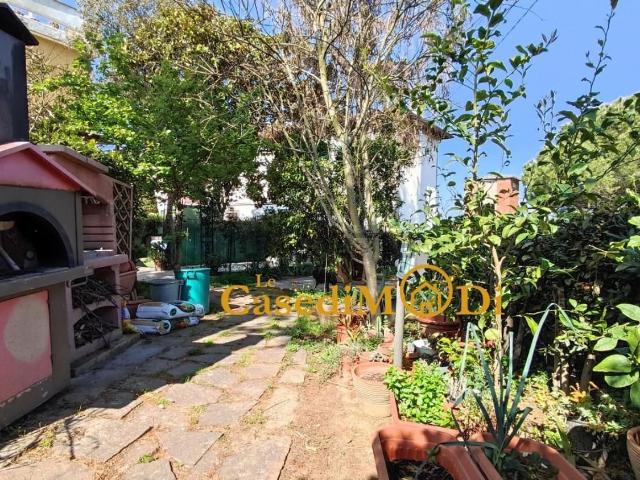 Appartamento in vendita a Savolano, Livorno