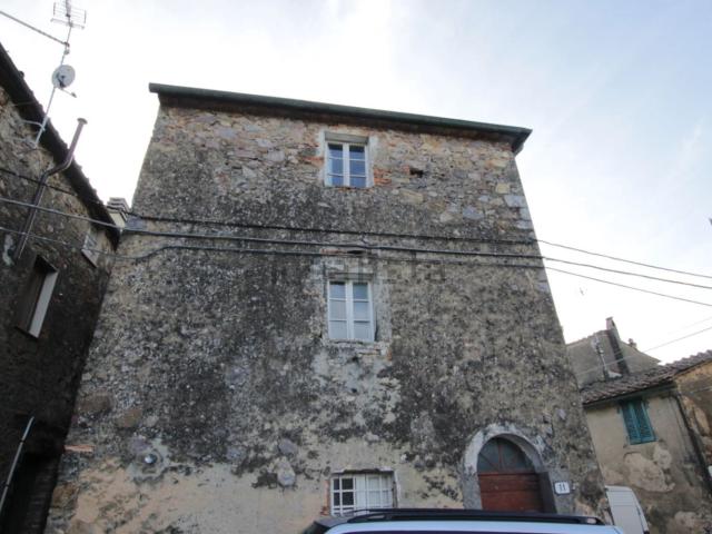 Appartamento in vendita a Monticiano, Toscana