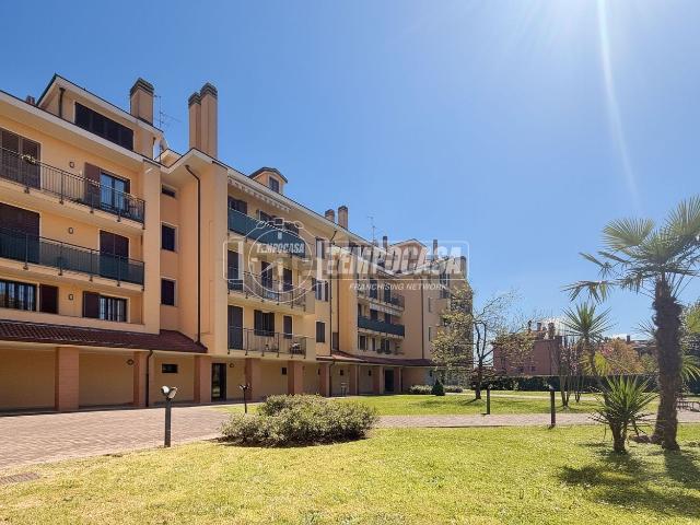 Appartamento in vendita a Tribiano, Lombardia