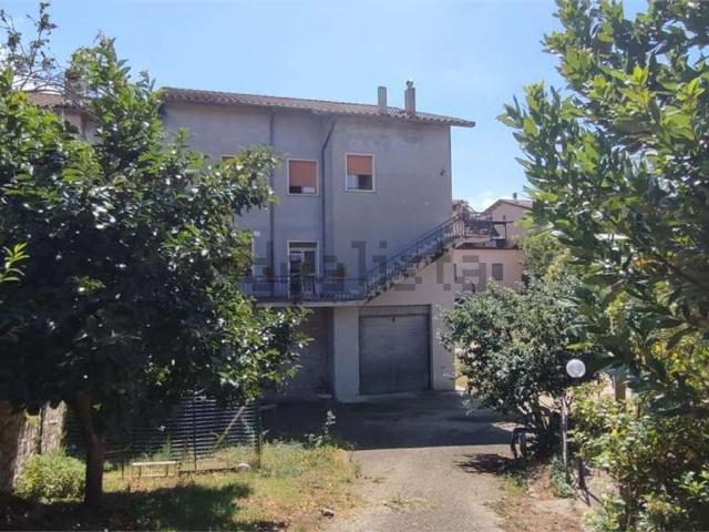 Appartamento in vendita a Guardea, Umbria