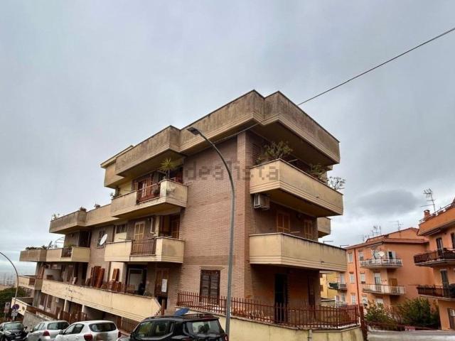 Appartamento in vendita a Paterno, Roma Capitale