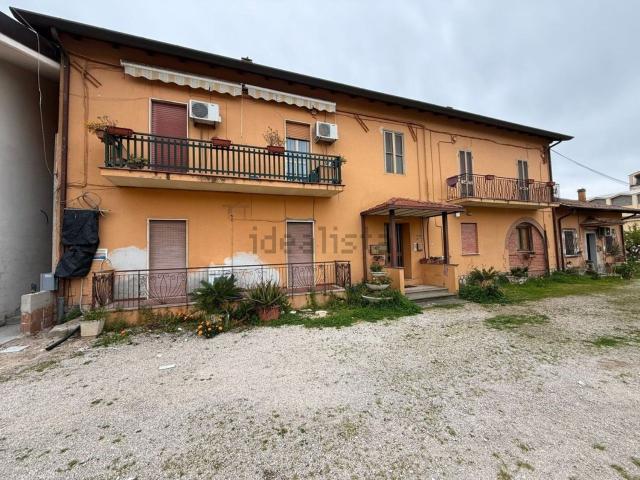 Appartamento in vendita a Latina, Lazio