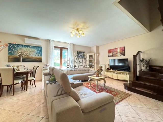 Appartamento in vendita a Castel Ritaldi, Umbria