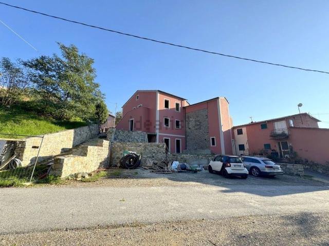 Appartamento in vendita a Sarzana, Liguria