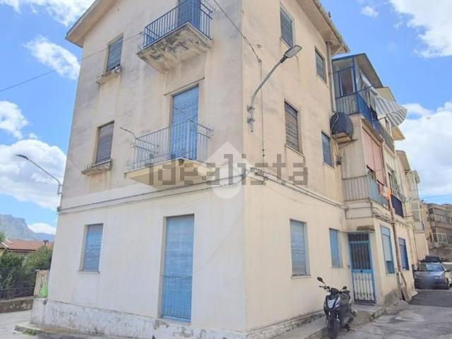 Appartamento in vendita a Villaggio Santa Rosalia, Monreale