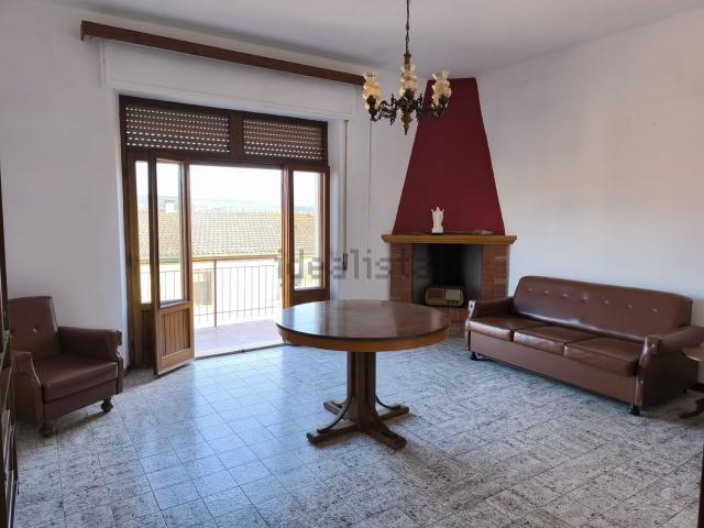 Appartamento in vendita a Montalcino, Toscana