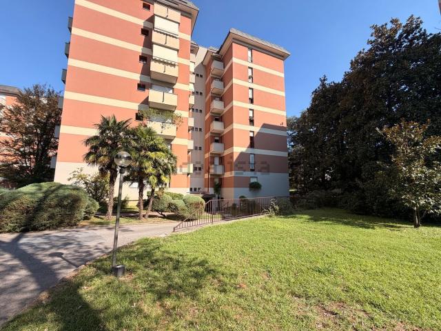 Appartamento in vendita a Sant'Albino, Monza