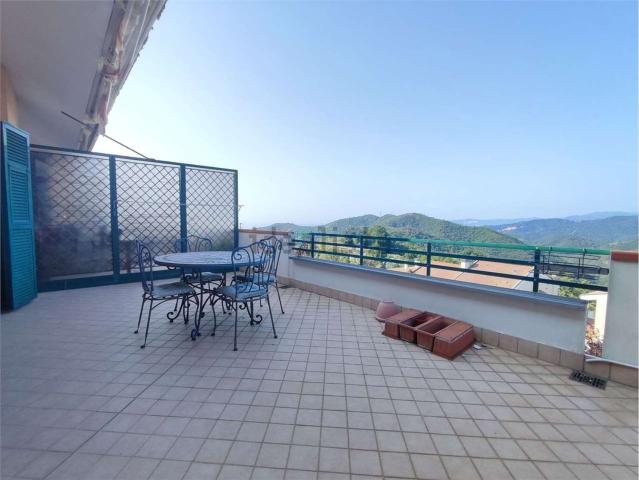 Appartamento in vendita a Celle Ligure, Liguria