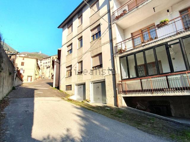 Appartamento in vendita a Albacina, Fabriano