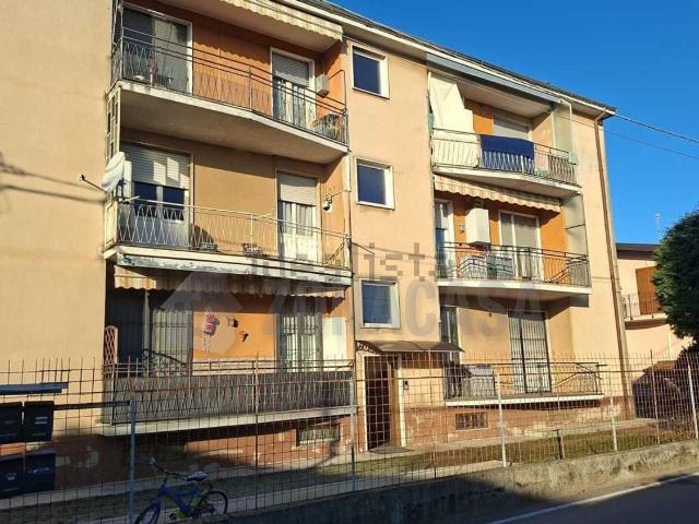 Appartamento in vendita a Tradate, Lombardia