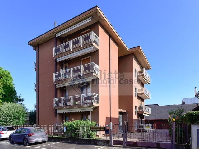 Appartamento in vendita a Caviana, Verano Brianza