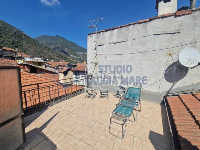 Appartamento in vendita a Badalucco, Liguria