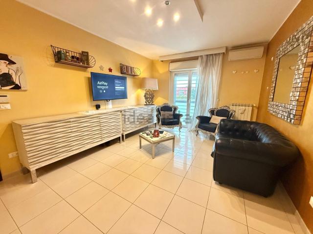 Appartamento in vendita a Valenzano San Lorenzo, Valenzano