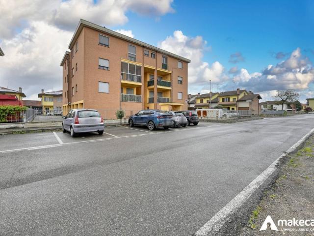 Appartamento in vendita a Valera Fratta, Lombardia