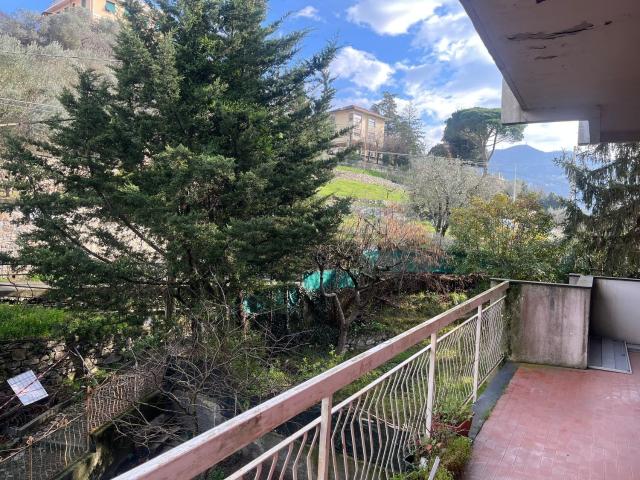 Appartamento in vendita a Media Val Bisagno, Serra Riccò