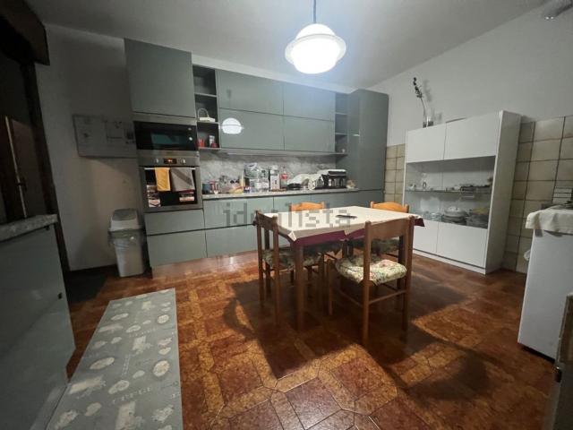 Appartamento in vendita a Lonigo, Veneto
