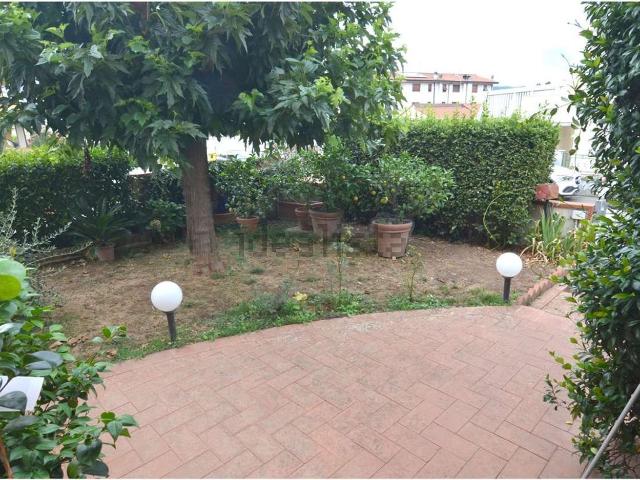 Appartamento in vendita a Montevettolini, Toscana