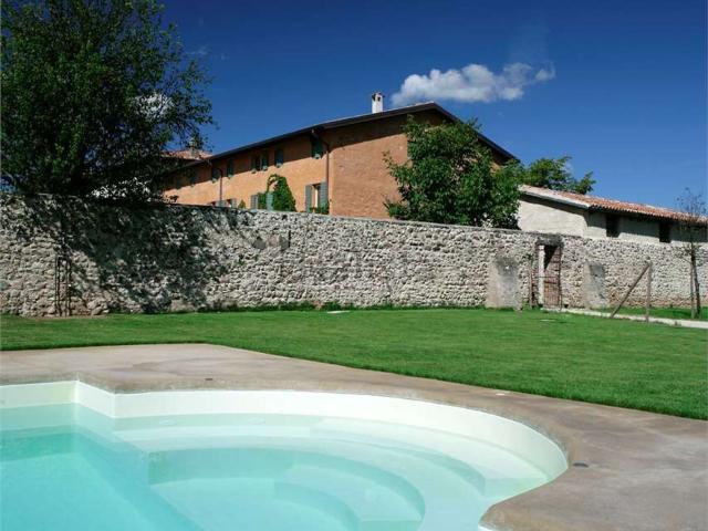 Appartamento in vendita a Sommacampagna, Veneto