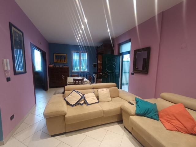 Appartamento in vendita a Palo Del Colle, Bari