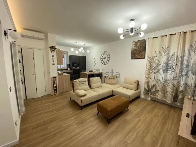 Appartamento in vendita a Livorno