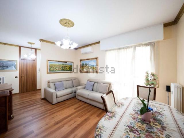 Appartamento in vendita a Caviana, Verano Brianza