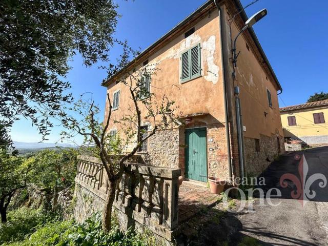 Appartamento in vendita a Casole D'elsa, Toscana