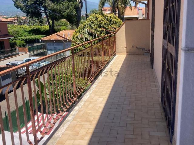 Appartamento in vendita a Aci Sant'antonio, Sicilia