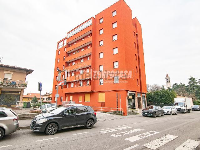 Appartamento in vendita a Vaprio D'adda, Lombardia