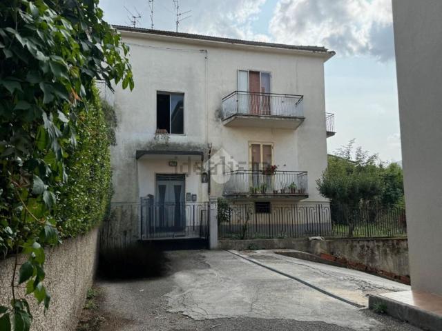 Appartamento in vendita a Venafro, Molise