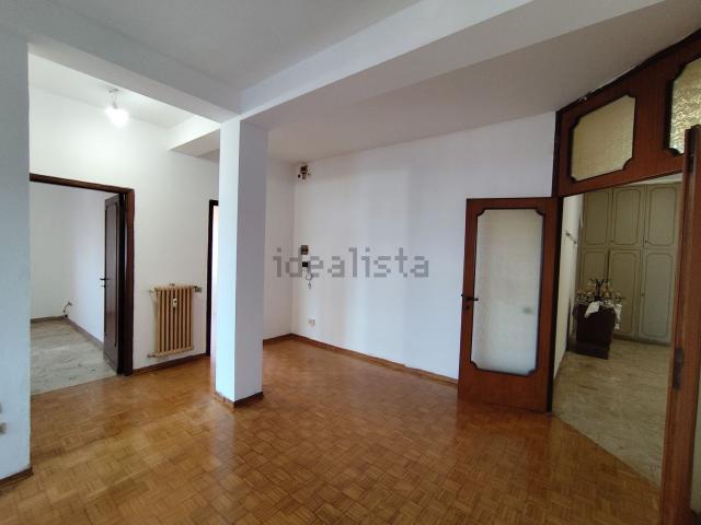 Appartamento in vendita a Centro Storico, Marche
