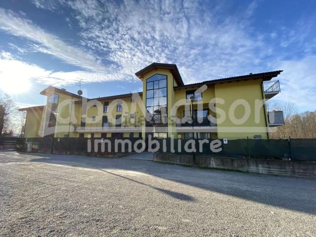 Appartamento in vendita a Bregano, Lombardia