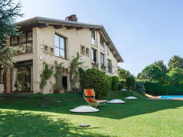 Appartamento in vendita a Rivoltella del Garda, Desenzano Del Garda