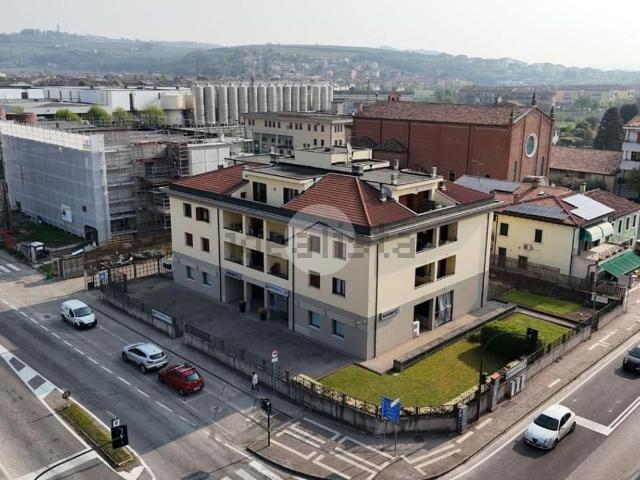 Appartamento in vendita a Strà, Colognola Ai Colli