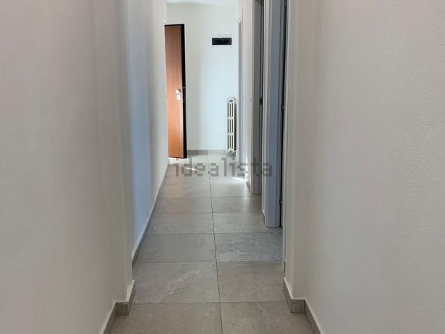 Appartamento in vendita a Varese, Lombardia