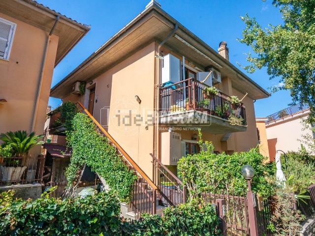 Appartamento in vendita a Anguillara Sabazia, Roma Capitale
