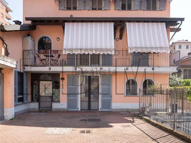Appartamento in vendita a Melegnano, Lombardia