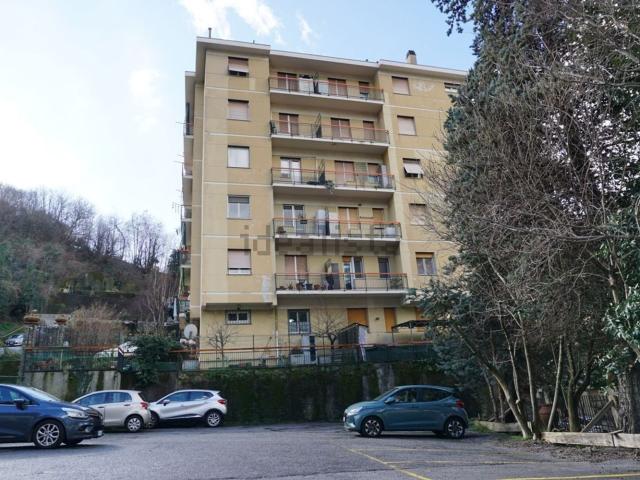 Appartamento in vendita a Val Polcevera, Serra Riccò
