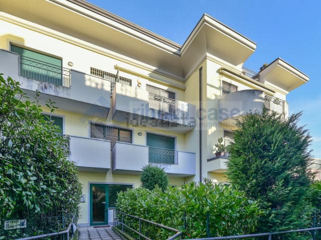 Appartamento in vendita a San Salvatore, Seregno